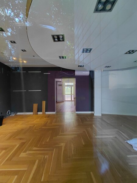 Spatiu comercial stradal Bd.Unirii stradal