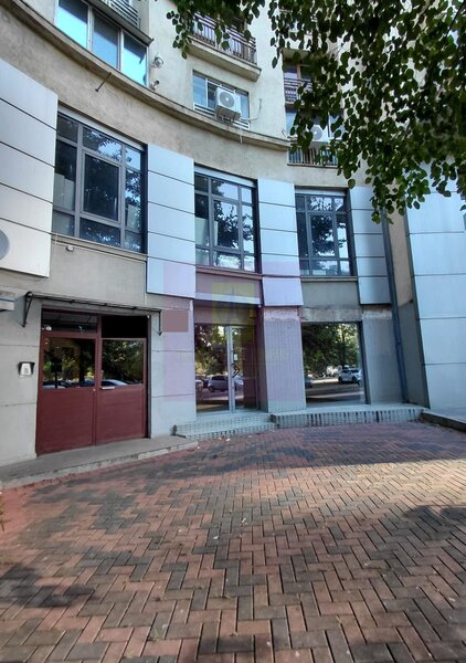 Spatiu comercial stradal Bd.Unirii stradal