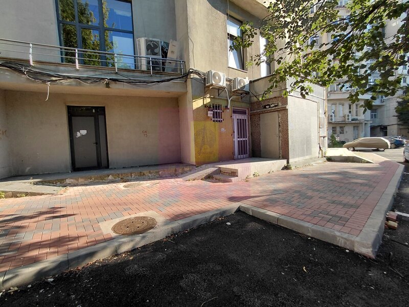 Spatiu comercial stradal Bd.Unirii stradal
